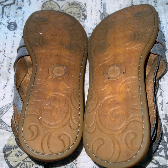 Born IWA WOVEN Dark Grey Suede Sandals Sz 6 - Picture 9 of 9